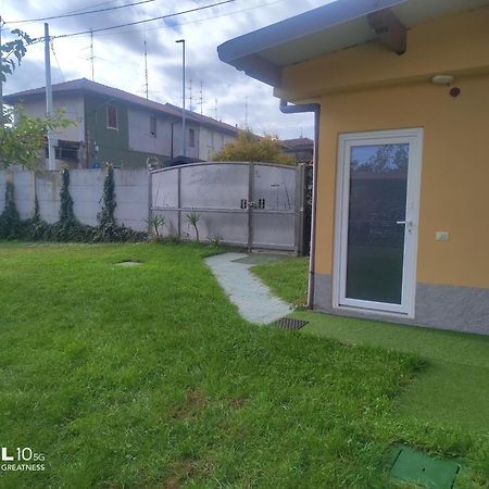 Canegrate Villa Ara Blu מראה חיצוני תמונה